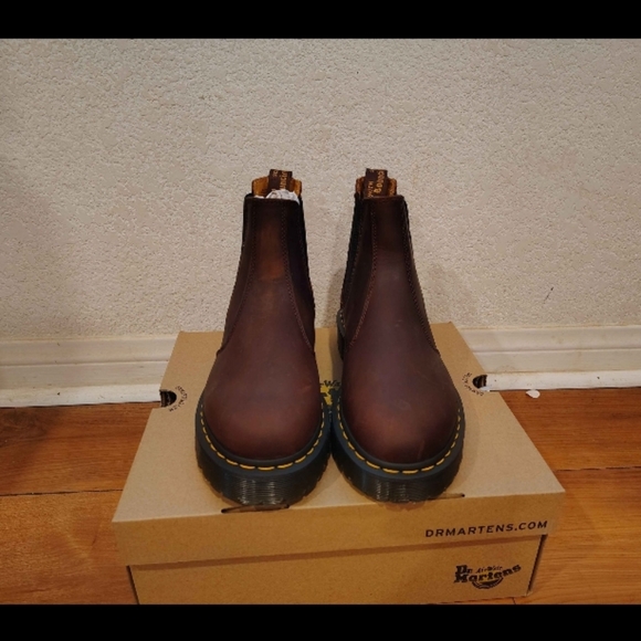 Dr Martens - Picture 2 of 4